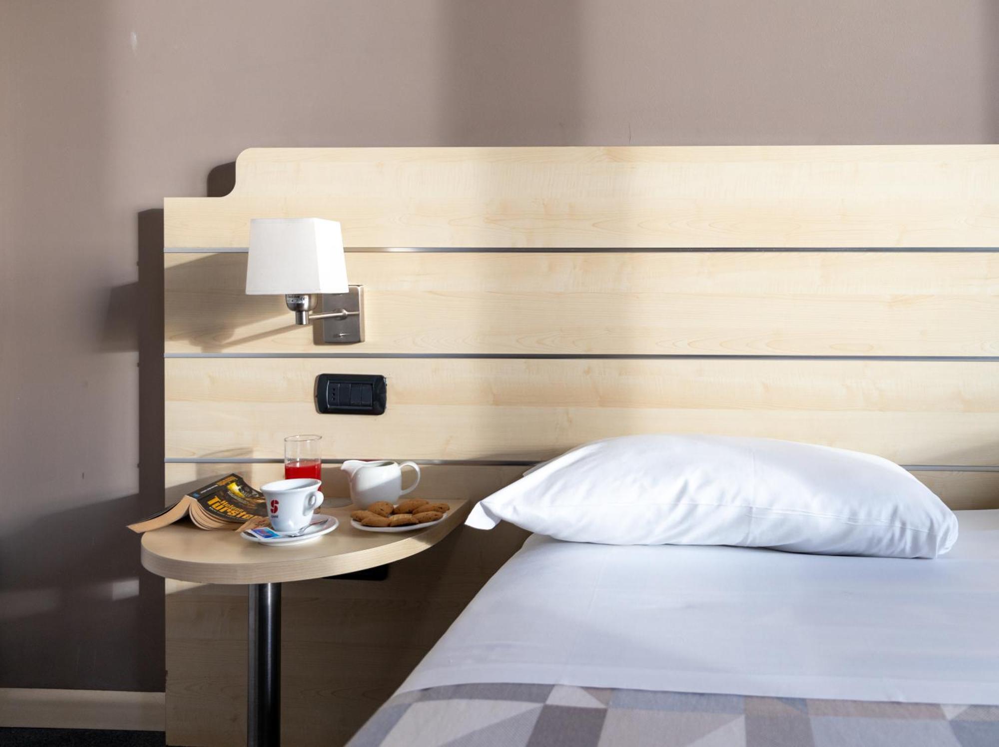 Hotel Giallo Noceto Dış mekan fotoğraf